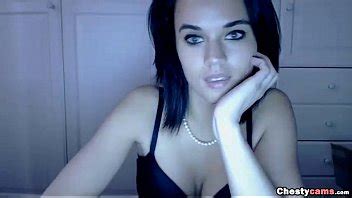 Brunette R V Le Ses Seins Sur La Webcam Xvideos