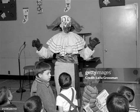 157 Photos Et Images Haute Résolution De Bozo The Clown Getty Images