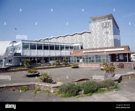 Cliffs Pavilion Theatre Hi Res Stock Photography And Images Alamy