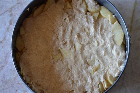 Irish Apple Cake - Home Cooks Classroom