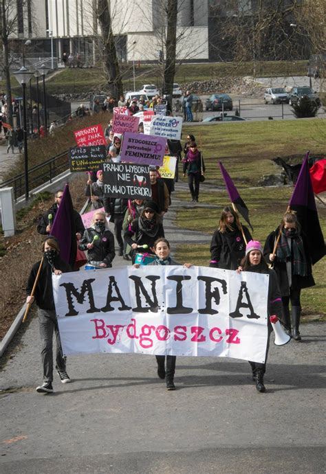 Manifa Przesz A Przez Miasto Bydgoszcz Chromoli Nazioli