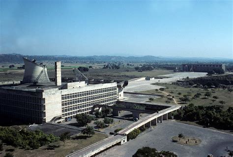 Capitol Complex, Chandigarh - Larry Speck