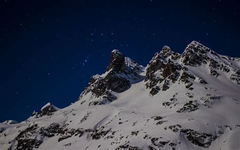 Download wallpaper 3840x2400 mountain, snow, night, winter 4k ultra hd ...