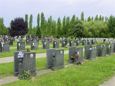 Gradsko Groblje Novi Sad A Novi Sad Vojvodina Cimitero Find A Grave