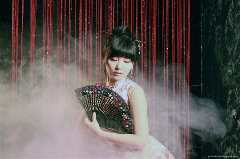 Xxx Nude Girls Ryu Ji Hye Chinese Dress