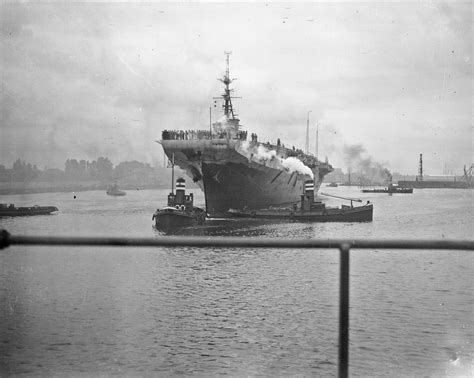 Vliegkampschip Hr Ms Karel Doorman 1949 Opknapbeurt