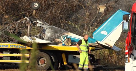 Incidente Aereo A Terni Precipita Ultraleggero Poco Dopo Il Decollo