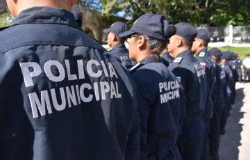 Buscan reclutar a policías en Puerto Vallarta