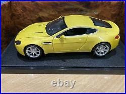 Th Scale Hot Wheels Aston Martin V Vantage Excellent Condition Original Box Aston Martin Scale