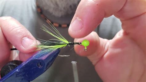 How To Tie Crappie Jigs Youtube