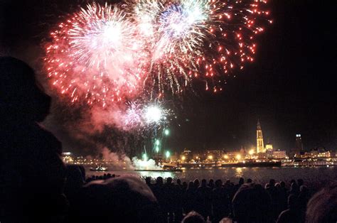 Waar Kan Ik Met Oudjaar Vuurwerk Kijken De Standaard