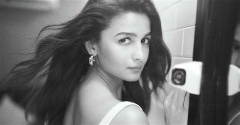 When Alia Bhatt Wanted To Do A Steamy Scene With This Hot Actor