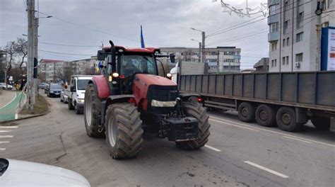 Zeci De Fermieri Protest N Slatina Ce Nemul Umiri Au Tiri De Olt