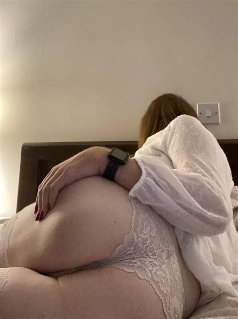 Its Eating Them X Nudes Hungrybutts Nude Pics Org