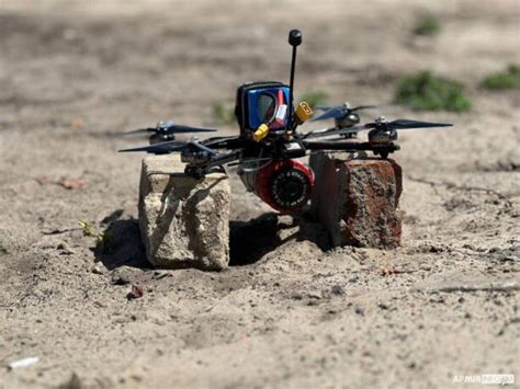 The Rise of Tiny FPV Drones in Warfare: How They're Used - mvvvy