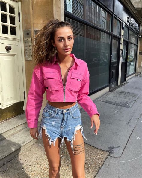 CHLOE VEITCH – Instagram Photos 08/08/2021 – HawtCelebs