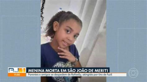 Vídeo Corpo De Menina De 10 Anos Atingida Por Tiro De Fuzil Em São