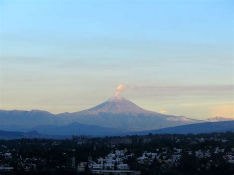 A Legendary Love Story About Volcanoes In Mexico City A New Life