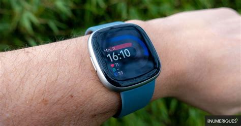 Test Fitbit Versa La Montre De Fitness Volue Timidement Les