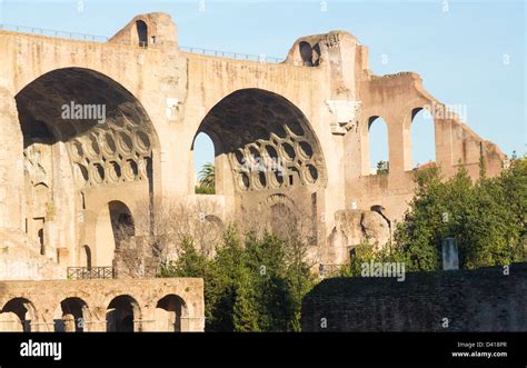 Basilica of maxentius hi-res stock photography and images - Alamy