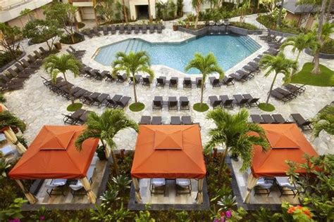 Hilton Hawaiian Village Waikiki Beach Resort, Honolulu - Compare Deals