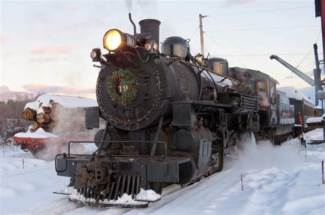 The North Pole Train Ride In Oregon That Will Take You On An