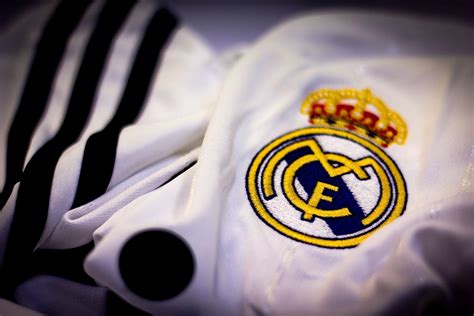 Real Madrid Logo Wallpapers - Wallpaper Cave