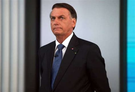 Bolsonaro vê relatório da Defesa como última cartada militares