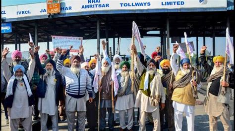 Protesting Farmers Lay Siege To 18 Toll Plazas In Punjab Latest News