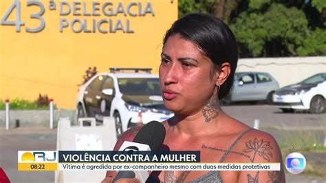 Mulher Diz Ter Sido Agredida Pelo Ex Mesmo 2 Medidas Protetivas