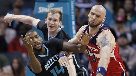 Con De Zeller Hornets Se Imponen A Wizards