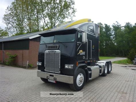 Freightliner Fla 1994 Standard Tractortrailer Unit Photo And Specs