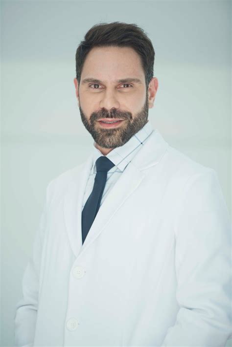 Dr Alessandro Martins Fala Sobre Mamoplastia H Brida Que Associa