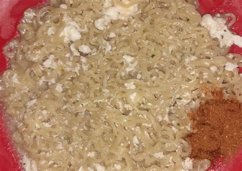 Indomie with egg Recipe by maryam dikko - Cookpad