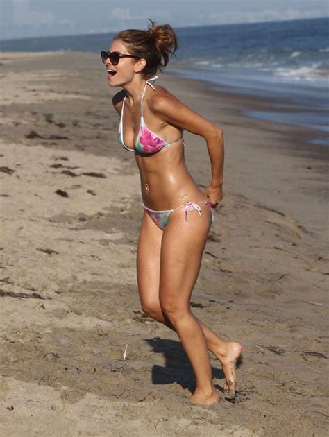 Bikini Clad Maria Menounos Hits The Beach With Derek Hough T O