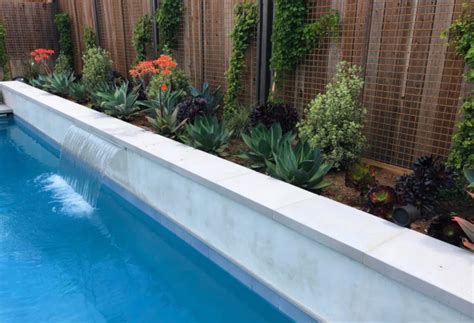 Planter Box Next To Pool Backyard Pool Pool Landscaping Pool