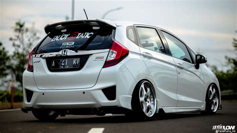 Modifikasi Mobil Jazz Rs 2018