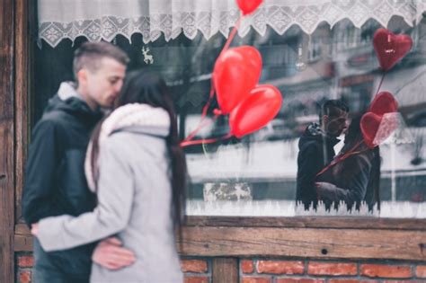 ¿cómo Sorprender A Tu Pareja En San Valentín Más De 100 Ideas