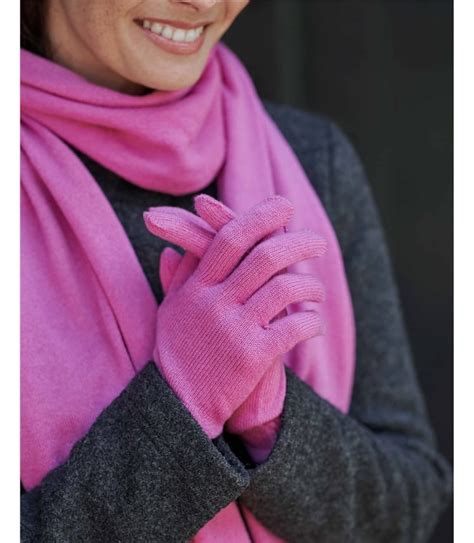 Pink Flambe Womens Classic Cashmere And Merino Gloves Woolovers Au