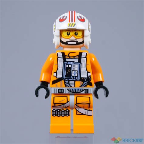 LEGO 75390 Luke Skywalker X-wing Mech review | Brickset