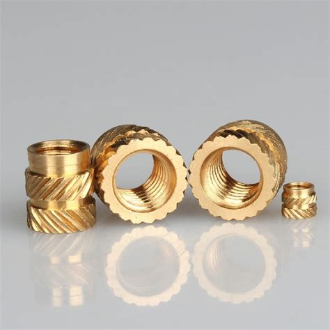 M2 M2 5 M3 M4 M5 M6 Brass Hot Melt Inset Nuts Választék Kit Menetes Réz Knurled Menetes Betét