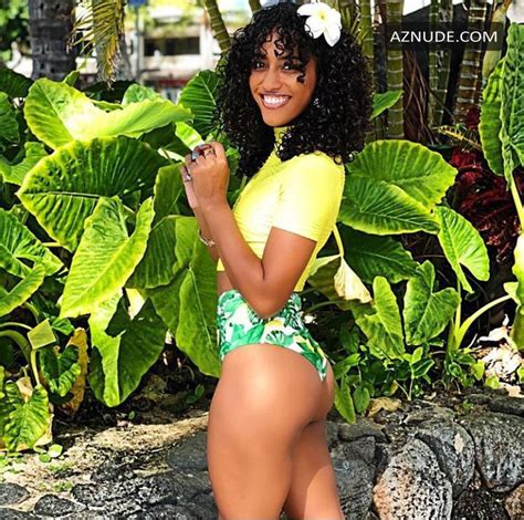 Alicia Gordillo In Sexy Bikini AZNude