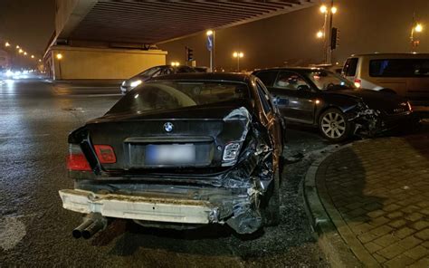 Zderzenie Bmw Z Audi Wymuszenie Podczas Lewoskr Tu