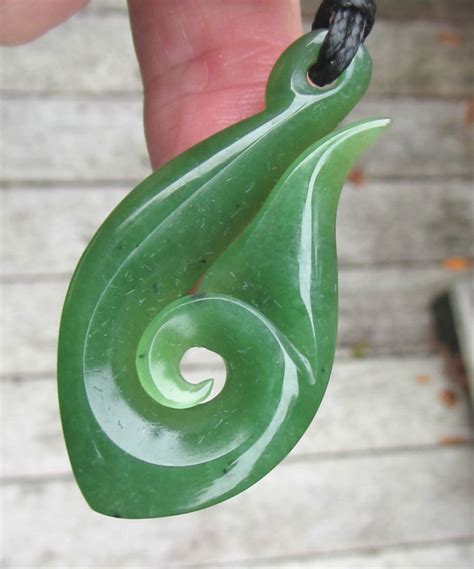 Gem Kahurangi Nz Greenstone Pounamu Nephrite Jade Maori Whale Tail Hei