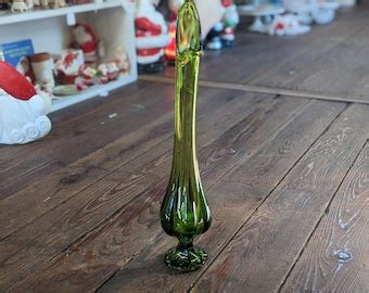 Vintage Viking Glass Epic Six Petal Avocado Green Swung Vase 22 1 4 MCM