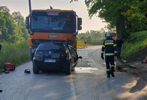 Te Ka Saobra Ajna Nesre A Kod Prnjavora U Sudaru Golfa I Kamiona