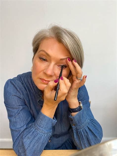 Outfit Ideas And 5 Minute Make Up For Women Over 50 Makeup For Older Women Beauty Makeup Tips