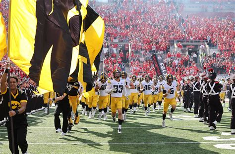 Photos: IOWA FOOTBALL AT OHIO STATE – University of Iowa Athletics