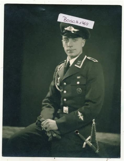 Portrait Foto Luftwaffe Soldat Mit Schirmm Tze Rmelabzeichen Wk