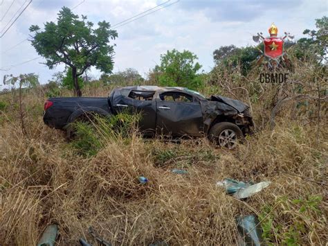 Idoso Fica Ferido Ap S Capotar Caminhonete Na Br Acorda Df